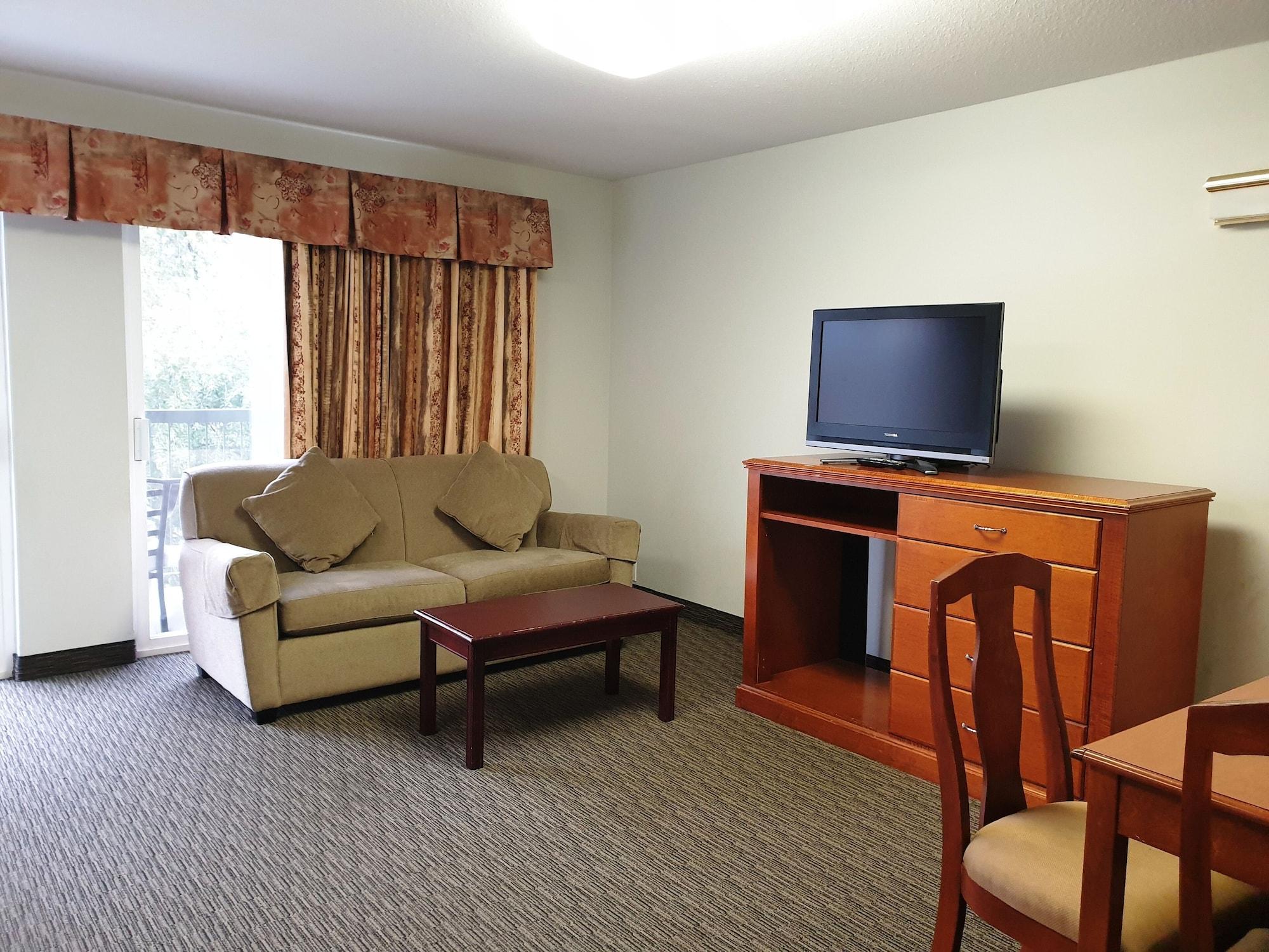 Riverland Inn & Suites Kamloops Exterior foto