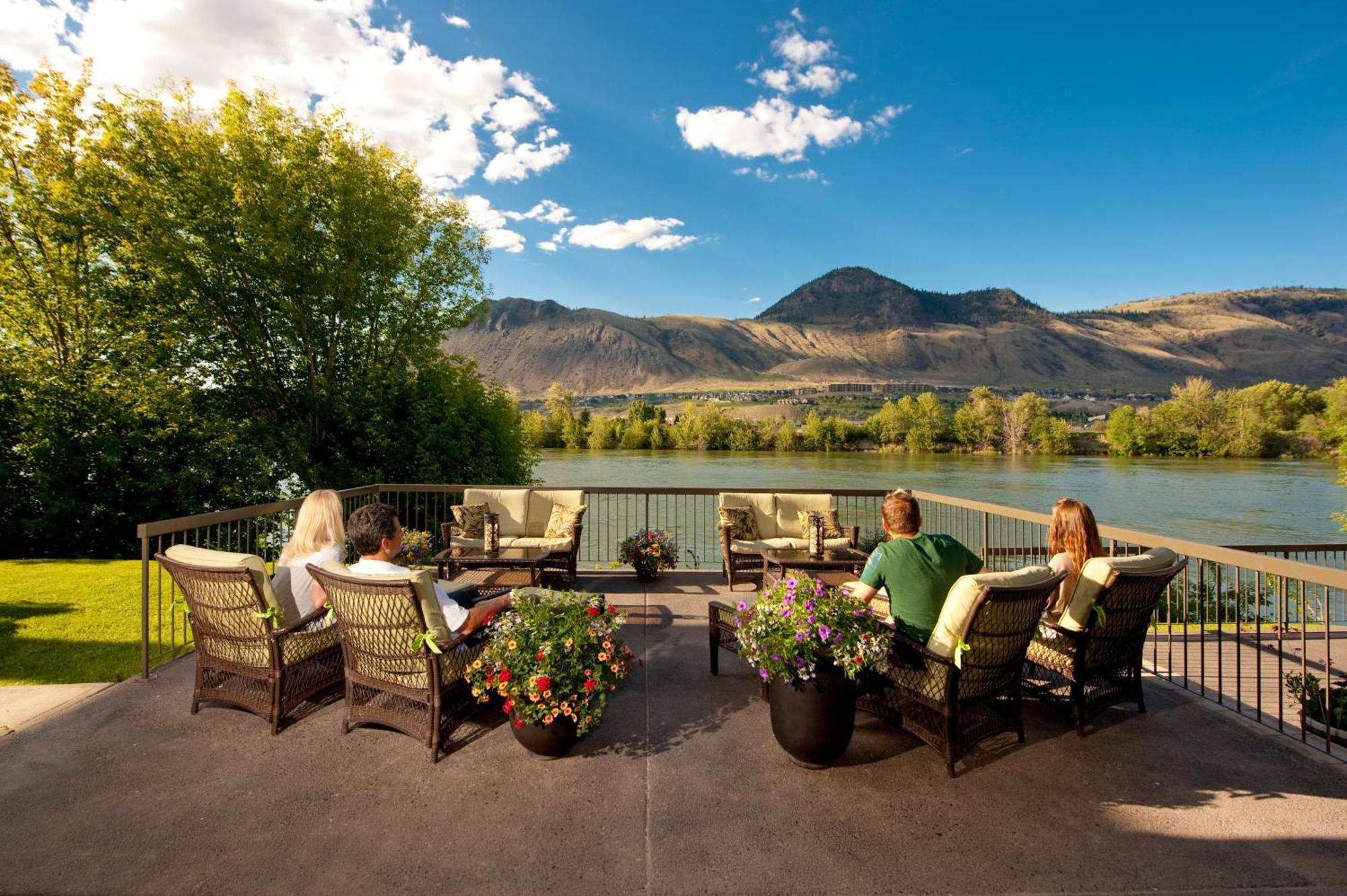 Riverland Inn & Suites Kamloops Exterior foto
