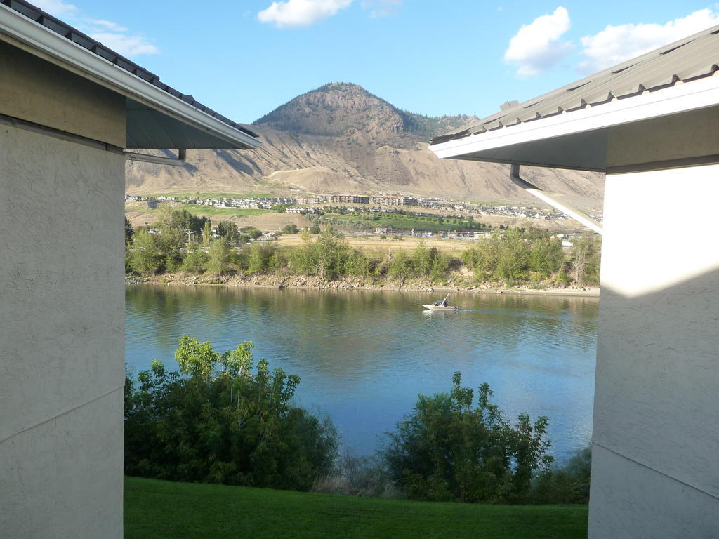 Riverland Inn & Suites Kamloops Exterior foto